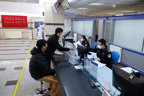 区公安分局出入境管理支队优化办证服务有序恢复出入境证件办理业务-渝北网