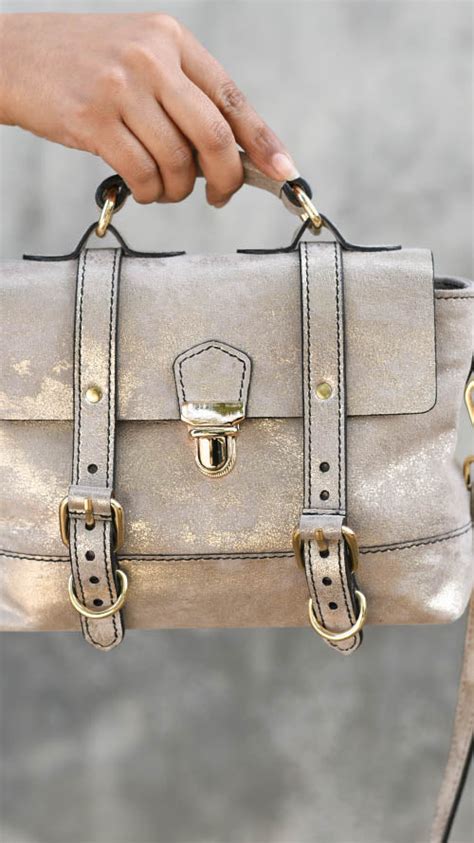 We Make Beautiful Bags – Chiaroscuro