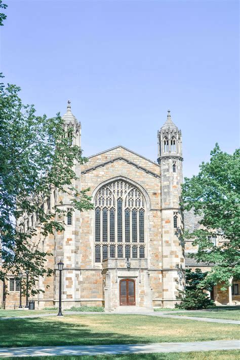 How to Write the University of Michigan Supplemental Essays