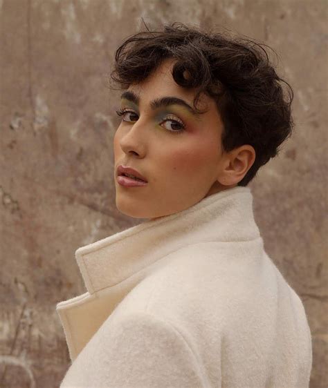 Awin | Indeed Model Management