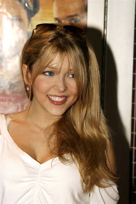 Pictures of Ashley Peldon