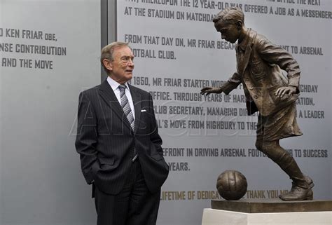 Pictures: Club finishes Ken Friar Bridge | News | Arsenal.com