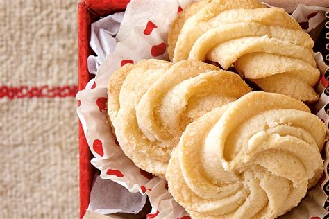 Classic Whipped Shortbread | Canadian Living
