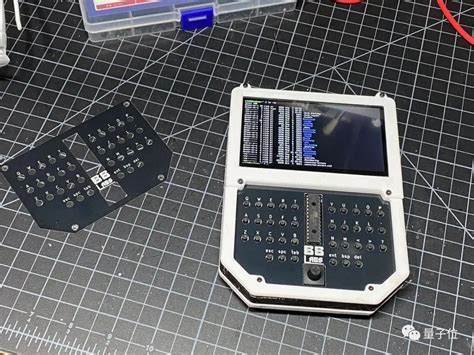 太卷了！为随时随地敲代码，他手撸了一台Linux掌上电脑-电子工程专辑