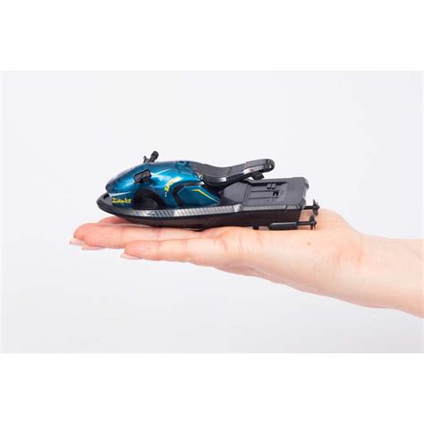 RC Mini Jet Ski Blue - 2.4 Ghz for hours of fun