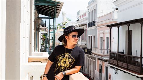 La ilusión de un inversor de criptomoneda se desvanece en Puerto Rico ...