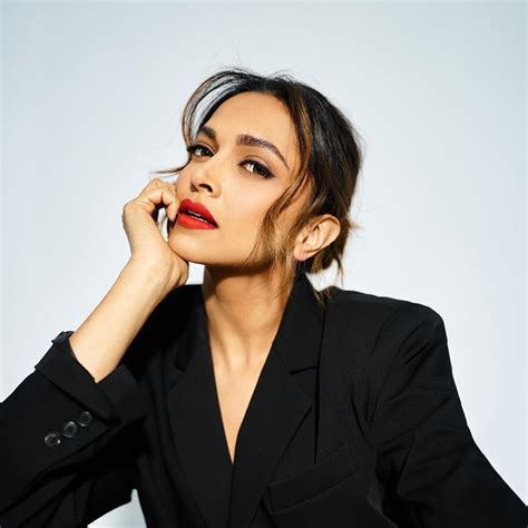 Women's Fashion Trends - All Trends from Western, Ethnic and Street ...