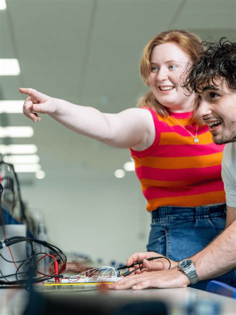 Electronic Engineering 的图像结果