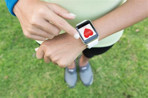 Bildergebnis für apple watch with blood sugar monitor