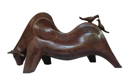 "Bull With Birds": Brown Sculpture by Asurvedh Ved – ArtZolo.com