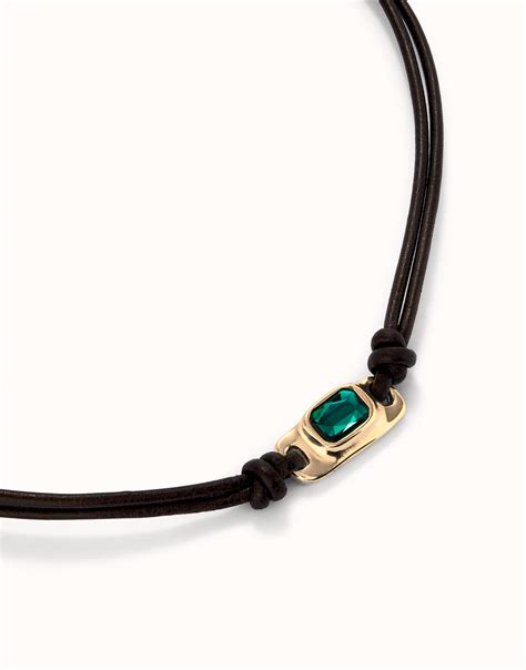Collana in cuoio placcata oro 18k con cristallo verde | UNOde50 Italia