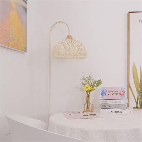 Rattan Arch Floor Lamp – Vakkerlight