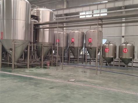 小型啤酒厂啤酒设备精酿啤酒10吨糖化系统配置