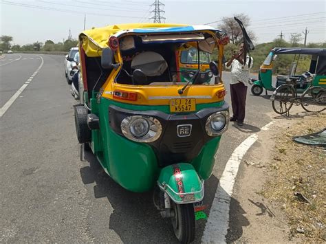 An accident between a rickshaw and an eco car near Punasan bus station ...