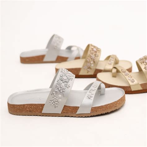 Gulnar Slides: Hand embroidered flats – Birdhouse