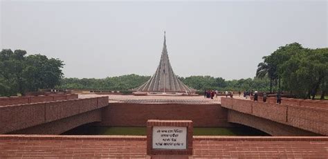 Jatiyo Sriti Shoudho (National Martyrs' Memorial), Savar - Tripadvisor