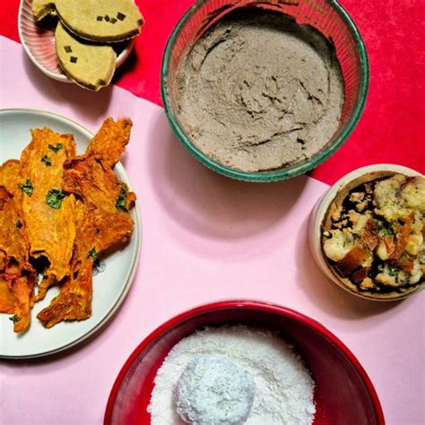 The Globetrotter Treat Box – Muttley Crew Pet Treats Private Limited