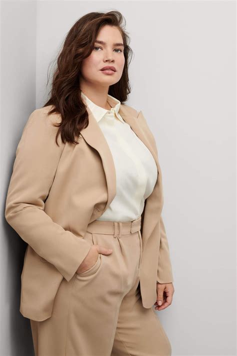 Women's Business Formal Attire 的图像结果