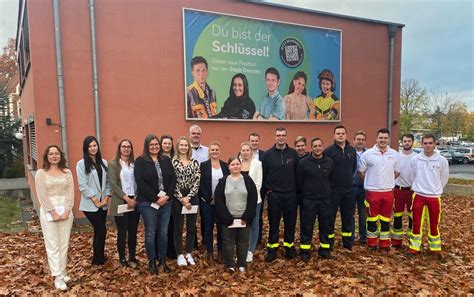 Azubis der Stadt Dorsten glänzen mit besonderen Prüfungsergebnissen ...