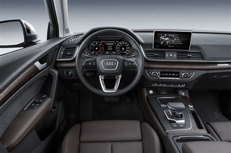 All-New 2017 Audi Q5 Debuts with Predictable Styling, Incremental Improvements | DriveMag Cars
