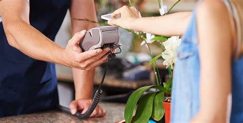 Using Apple Pay 的图像结果