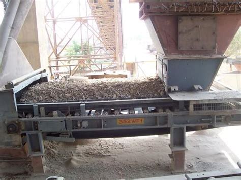Weighing & Feedeing Equipment - Belt Weigh Feeder Manufacturer from Mumbai