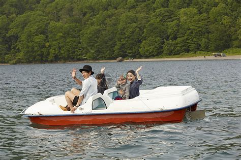杭州西湖手划船设定游客年龄 老人小孩免上船_新闻中心_新浪网