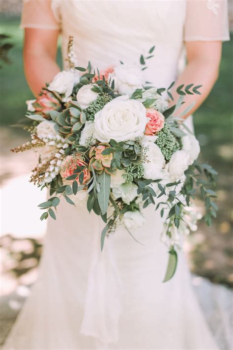 25 Creative and Unique Succulent Wedding Bouquets Ideas – Stylish Wedd Blog
