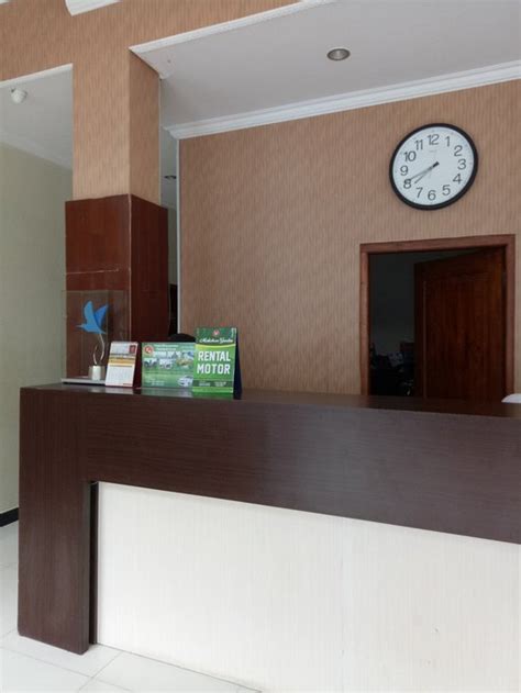 MALIOBORO GARDEN HOTEL (Yogyakarta) - Inn Reviews, Photos, Rate ...