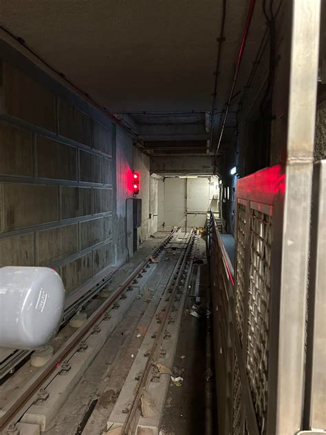 Wilshire/western station, metro d (purple) line : r/transit