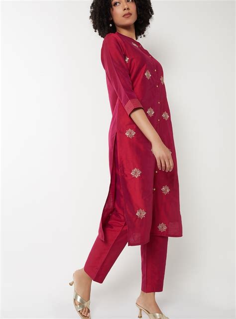 Buy Women Embroidered Straight Kurta Set Online at just Rs. 1499.0 ...