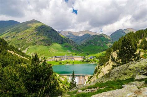 Crowd-free hiking holiday with dramatic rail travel and Spain’s best food