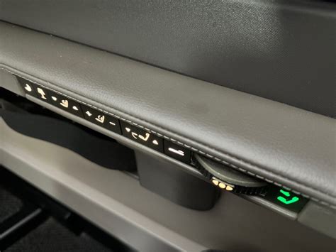 United 787 900 Business Class 的图像结果