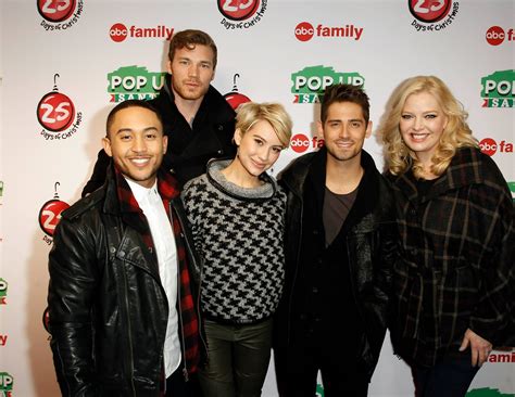 The cast of Baby Daddy are so cute in this photo! | ABC Family | Baby ...