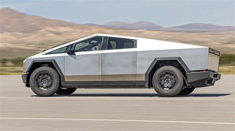 2025 Tesla Cybertruck Photos: Interior, Exterior, and Videos