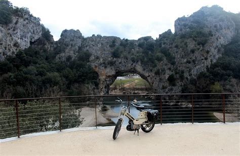 LA BRELE BLEUE (Vals-les-Bains) - What to Know Before You Go