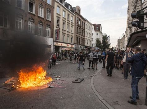 Moderate Left-Wing 的图像结果