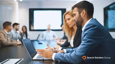 Top 10 Interview Questions to Ask COOs