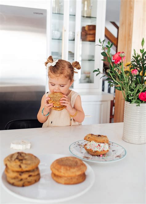 Easiest Ice Cream Sandwich Hack with Yasso | Salty Lashes