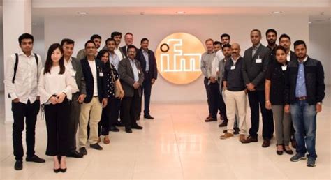 Delegation of 20 Indian managers visited ifm - ifm