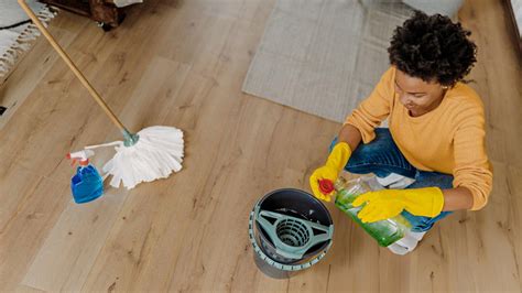 How to Make Homemade Floor Cleaner: Safe, Effective DIY Recipes for Ev