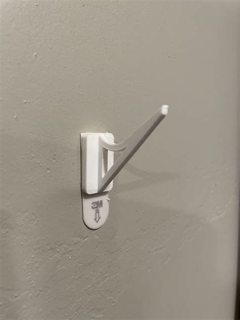 Large command strip hook by COMRADE_ZACH - MakerWorld