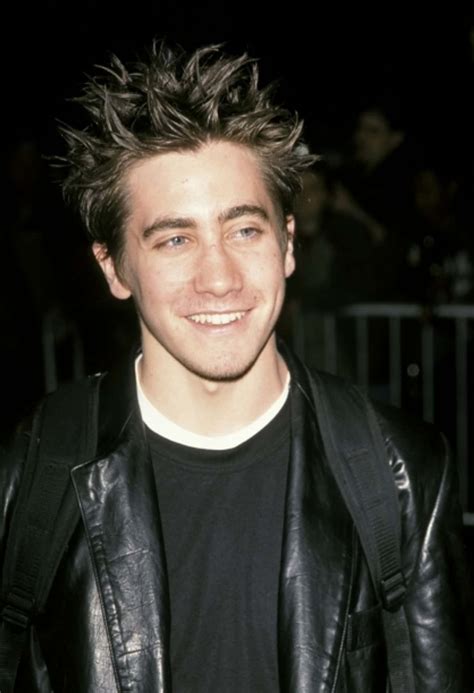 30 Pictures of Jake Gyllenhaal When He Was Young