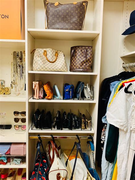 Walk-In Closet Organizing 的图像结果