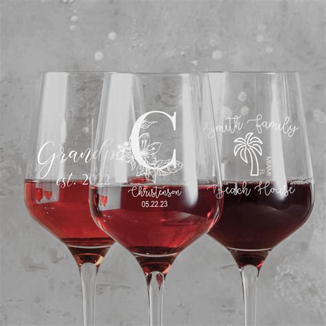 Personalized Wine Glasses - The Paisley Box