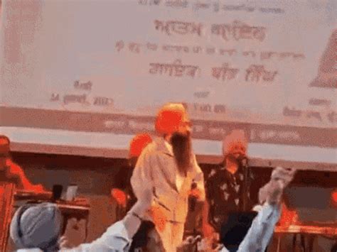 Punjab Education Minister reaches Golden Temple barefoot; To appear ...