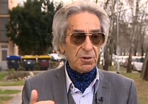 Najpoznatiji penzioner regiona: Bacili znaju gde treba da idu VIDEO - B92