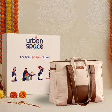 Buy Laptop Bags for Women | Get Upto 50% OFF | Urban Space