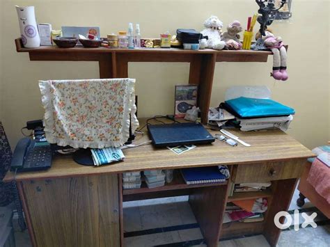 Study table - Other Household Items - 1809502203