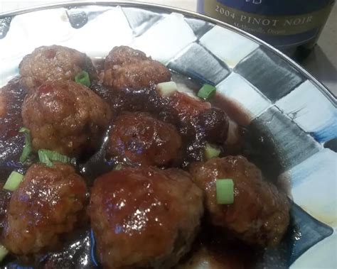 Meatballs in Cranberry and Pinot Noir Sauce Recipe - Food.com